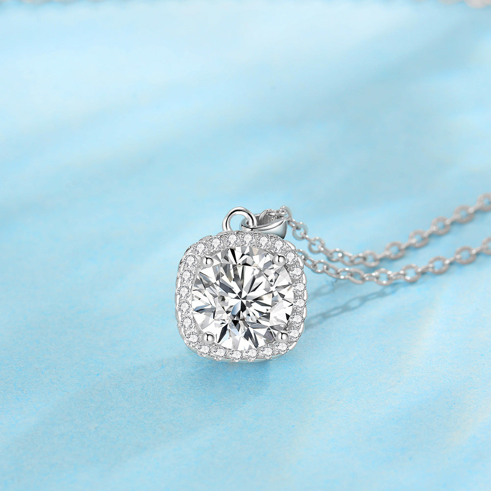 Pendente do colar Eva com halo luminoso - joia delicada perfeita para oferecer