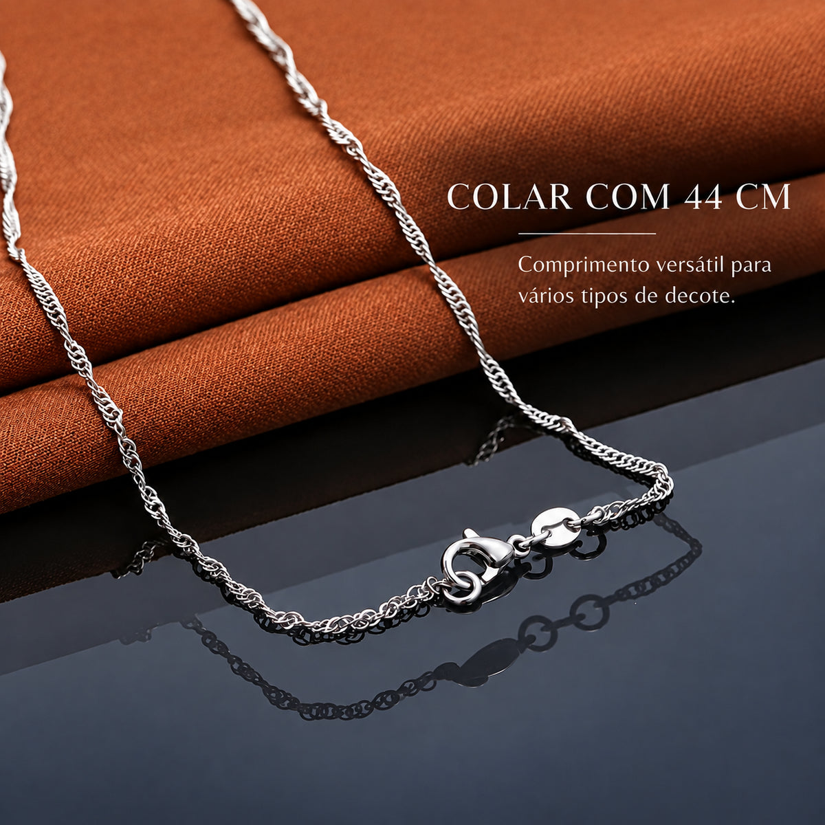 Colar LYRA de 44 cm com acabamento prateado