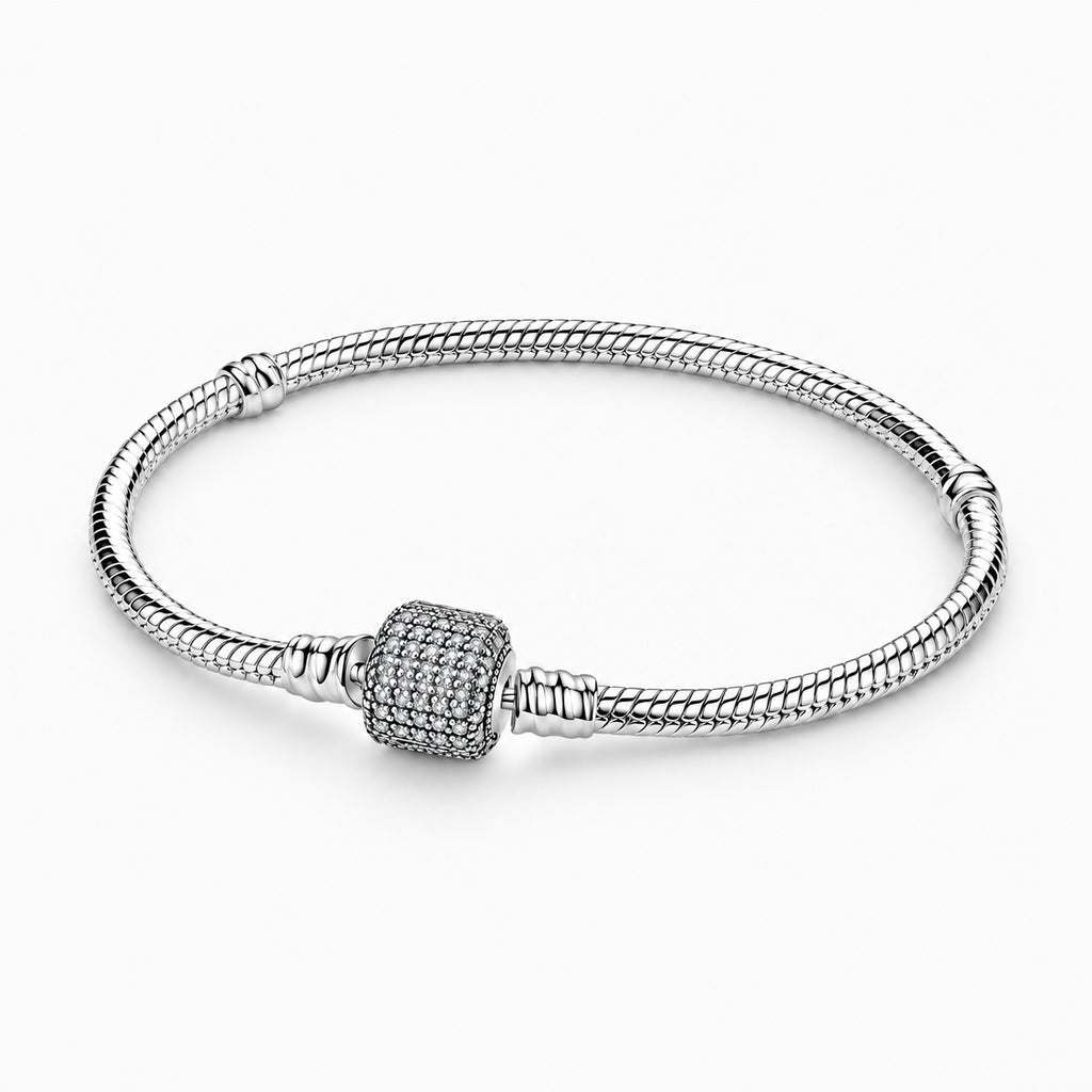Pulseira LIA prateada em aço inoxidável com malha snake e fecho cilíndrico
