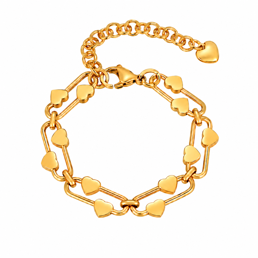 Pulseira CORA dourada com corações e corrente extensível sobre fundo branco